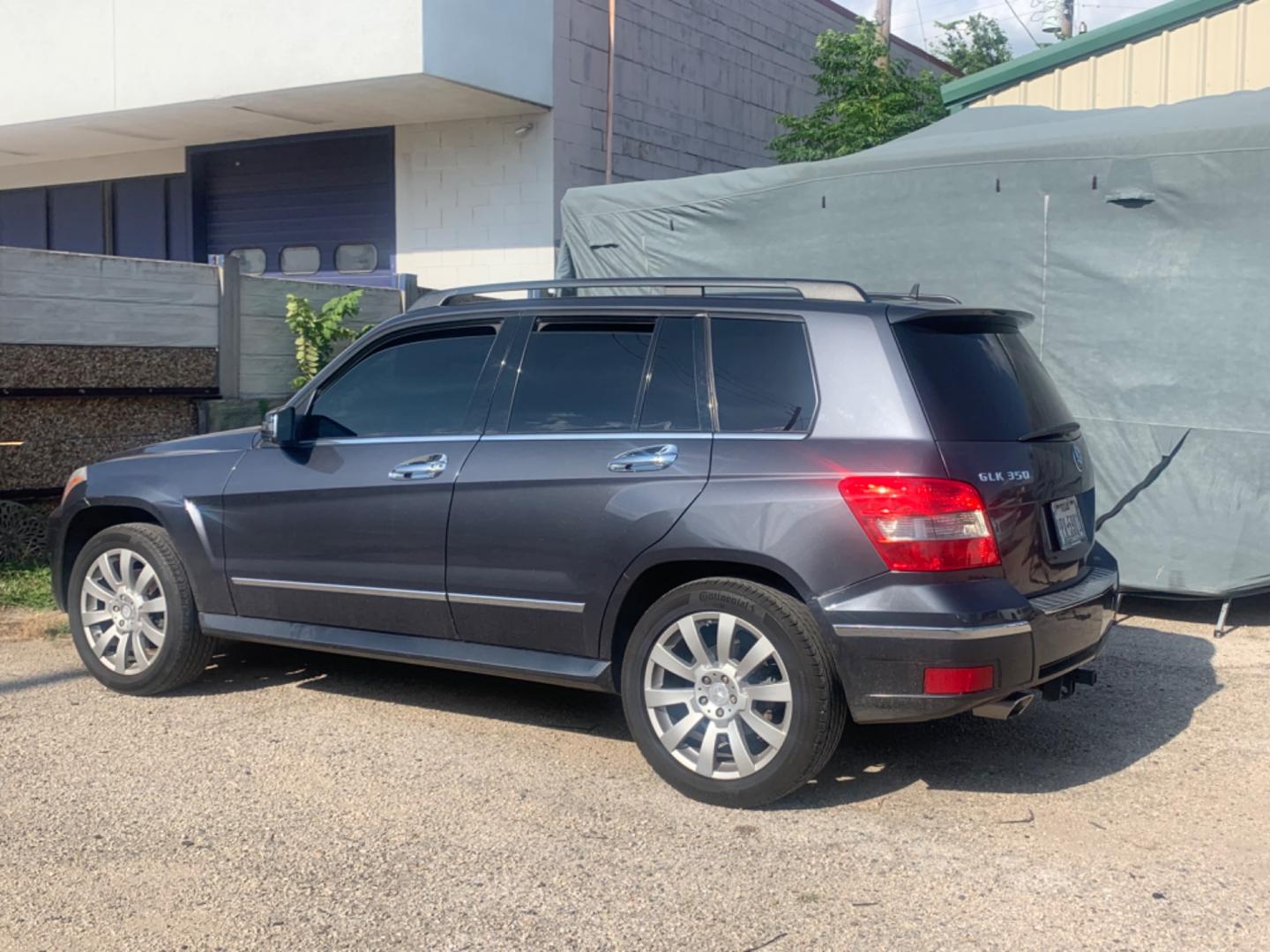 2010 Gray Mercedes-Benz G Class GLK350 (WDCGG5GB2AF) with an 6 Cylinders 3.5L FI DOHC engine, Automatic transmission, located at 1830 North Belt Line Road, Irving, TX, 75061, (469) 524-0199, 32.834373, -96.993584 - Photo#15