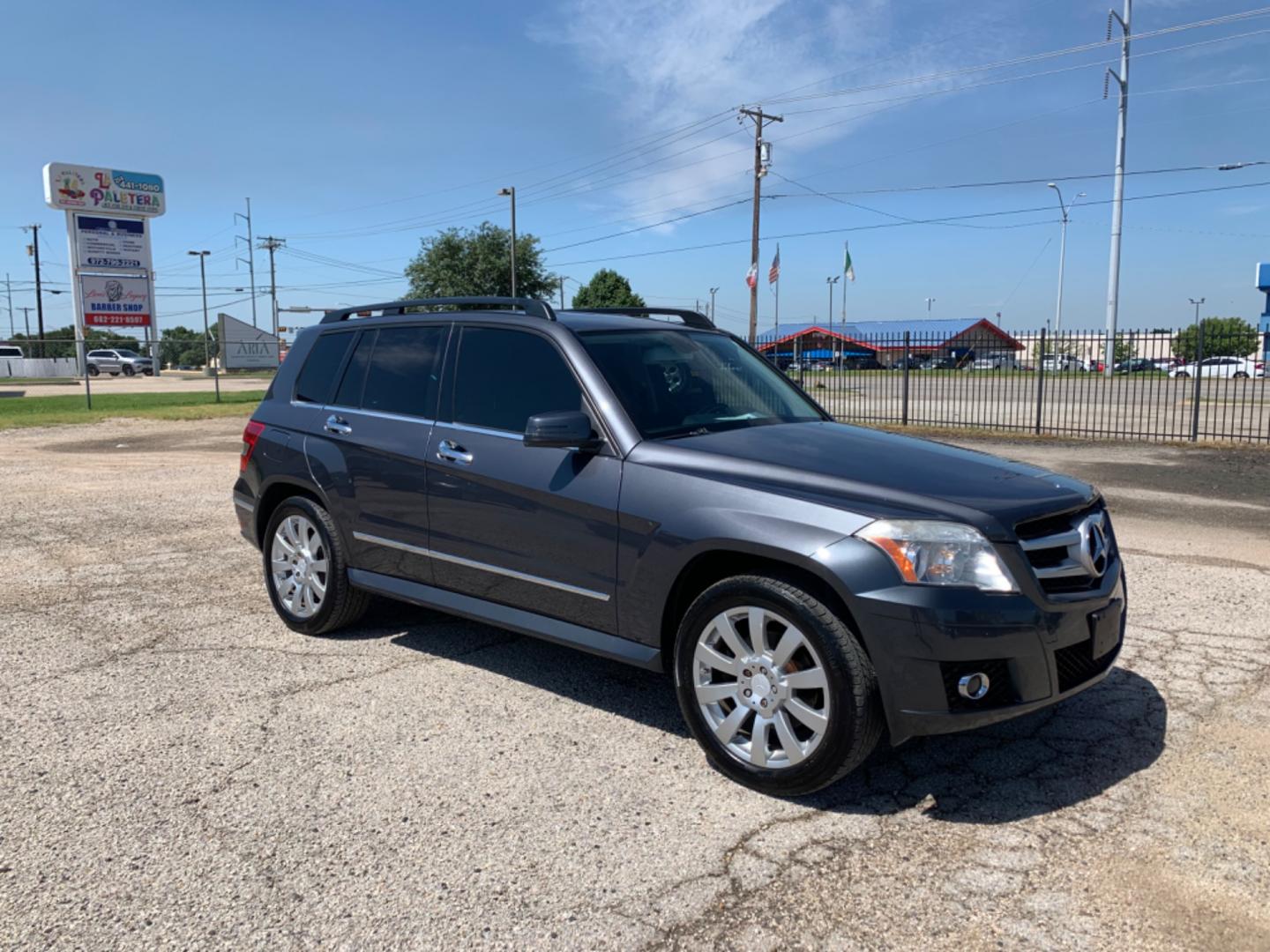 2010 Gray Mercedes-Benz G Class GLK350 (WDCGG5GB2AF) with an 6 Cylinders 3.5L FI DOHC engine, Automatic transmission, located at 1830 North Belt Line Road, Irving, TX, 75061, (469) 524-0199, 32.834373, -96.993584 - Photo#6