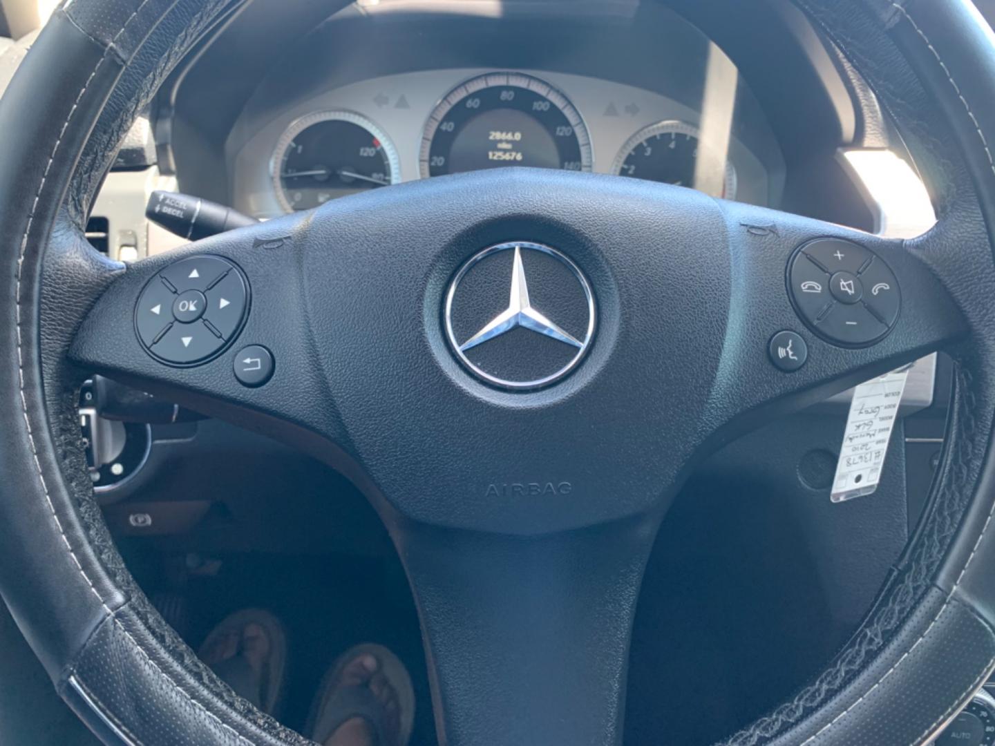 2010 Gray Mercedes-Benz G Class GLK350 (WDCGG5GB2AF) with an 6 Cylinders 3.5L FI DOHC engine, Automatic transmission, located at 1830 North Belt Line Road, Irving, TX, 75061, (469) 524-0199, 32.834373, -96.993584 - Photo#14