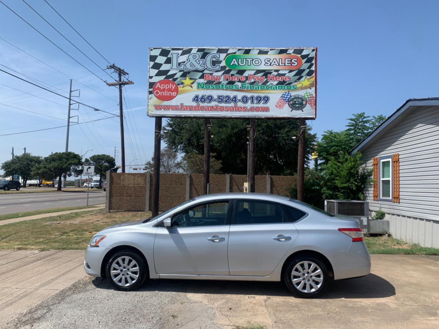 2014 SILVER /Gray Nissan Sentra (1N4AB7AP5EN) with an 1.8L L4 SFI DOHC 16V engine, Automatic transmission, located at 1830 North Belt Line Road, Irving, TX, 75061, (469) 524-0199, 32.834373, -96.993584 - Photo#0