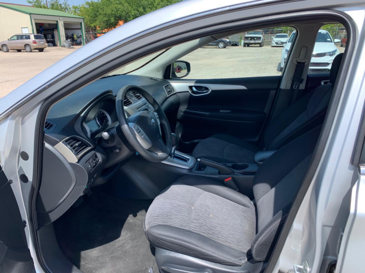 2014 SILVER /Gray Nissan Sentra (1N4AB7AP5EN) with an 1.8L L4 SFI DOHC 16V engine, Automatic transmission, located at 1830 North Belt Line Road, Irving, TX, 75061, (469) 524-0199, 32.834373, -96.993584 - Photo#6