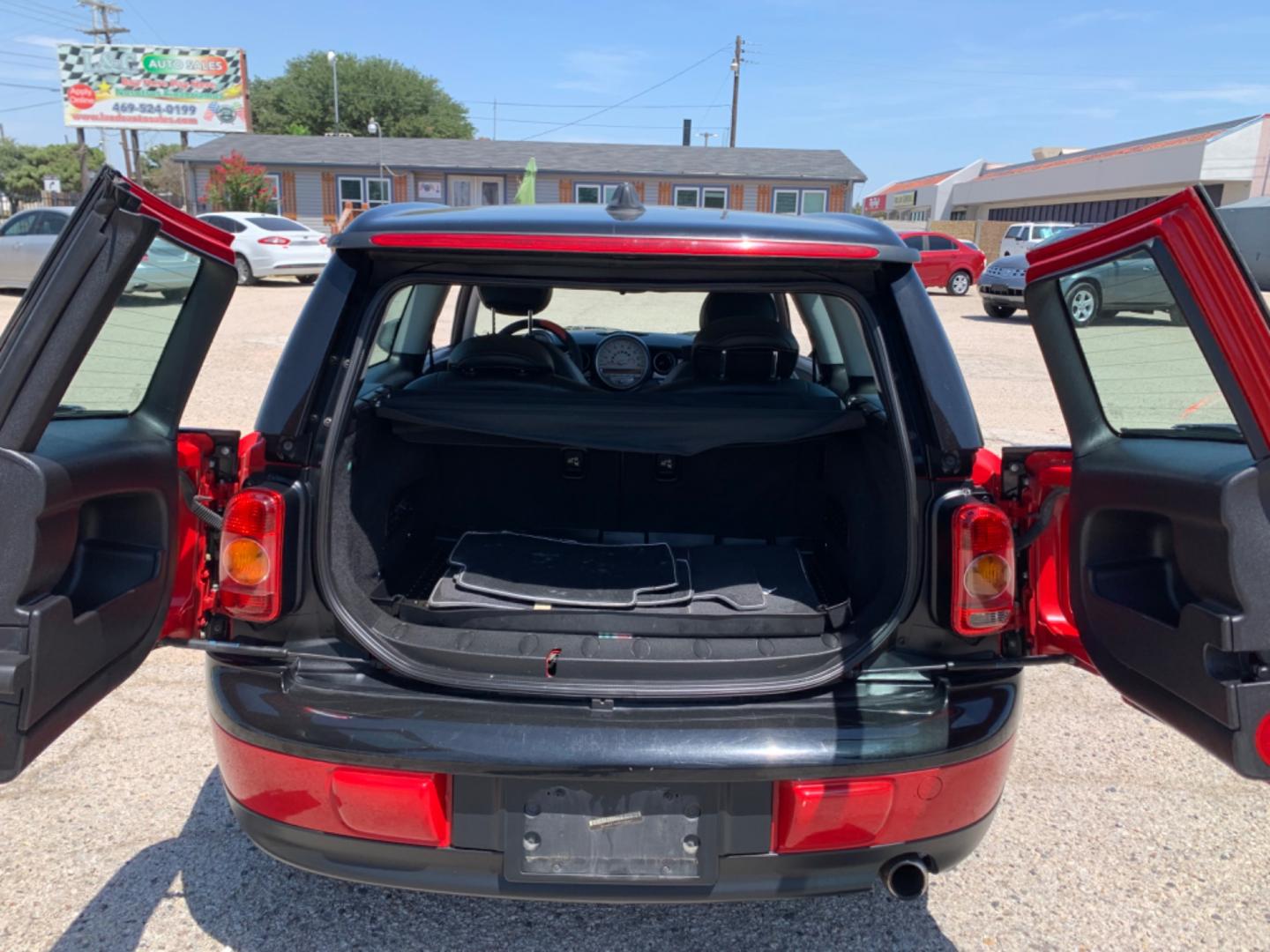 2009 Red /Black Mini Clubman Base (WMWML33599T) with an 1.6L L4 DOHC 16V engine, Automatic transmission, located at 1830 North Belt Line Road, Irving, TX, 75061, (469) 524-0199, 32.834373, -96.993584 - Photo#8