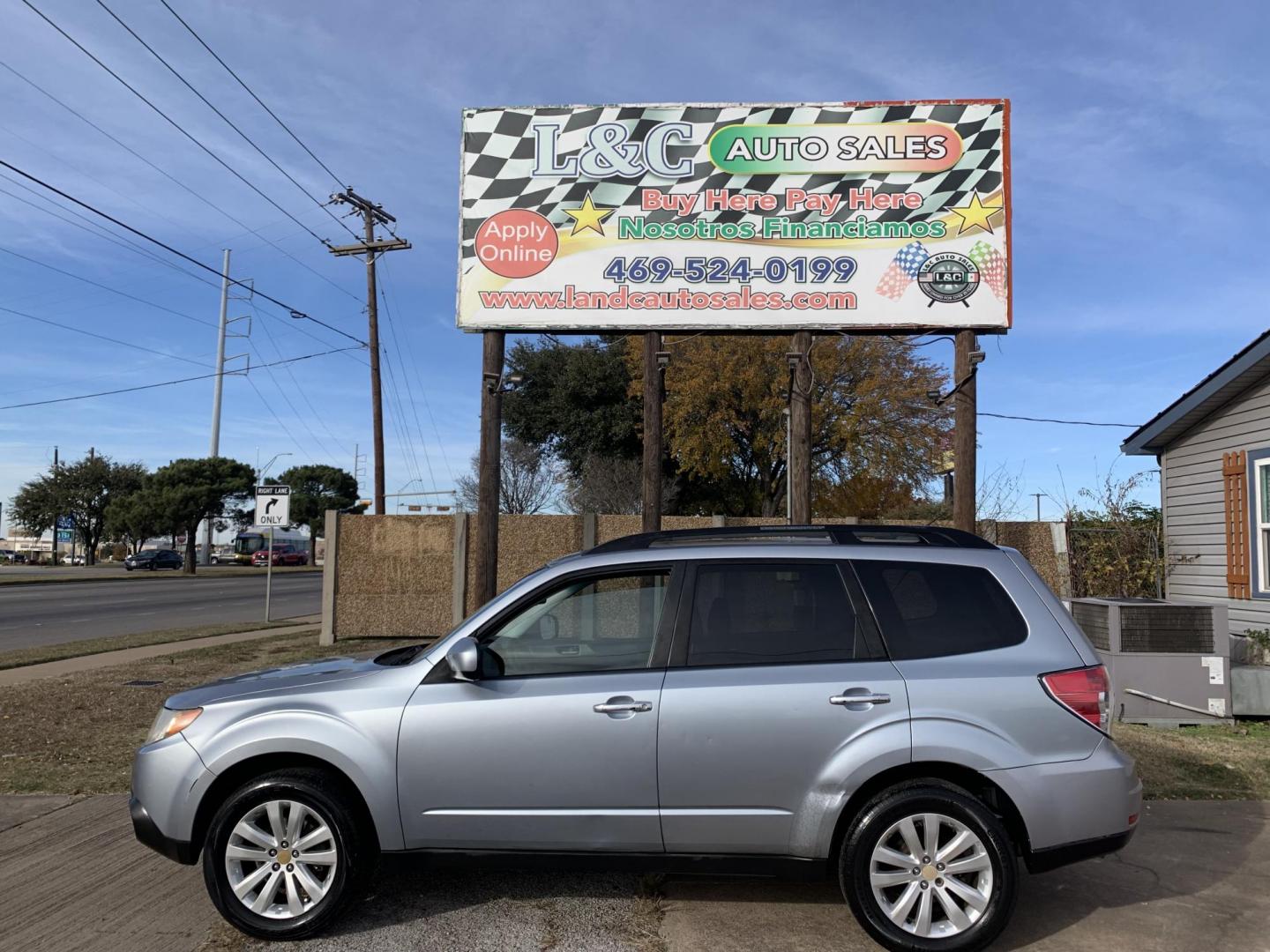 2012 Silver /Black Subaru Forester 2.5X Premium (JF2SHBCC7CH) with an 2.5L H4 SOHC 16V engine, Automatic transmission, located at 1830 North Belt Line Road, Irving, TX, 75061, (469) 524-0199, 32.834373, -96.993584 - Photo#0