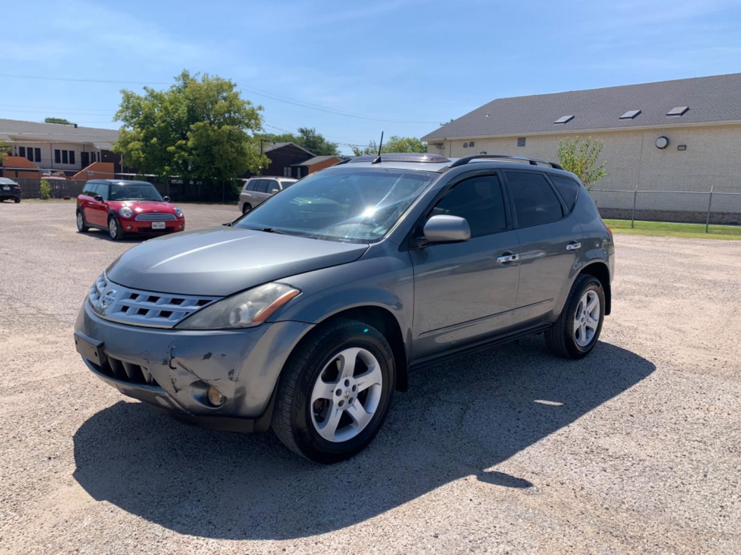 2005 Gray /Black Nissan Murano S AWD (JN8AZ08W65W) with an 3.5L V6 DOHC 24V engine, Automatic transmission, located at 1830 North Belt Line Road, Irving, TX, 75061, (469) 524-0199, 32.834373, -96.993584 - Photo#2