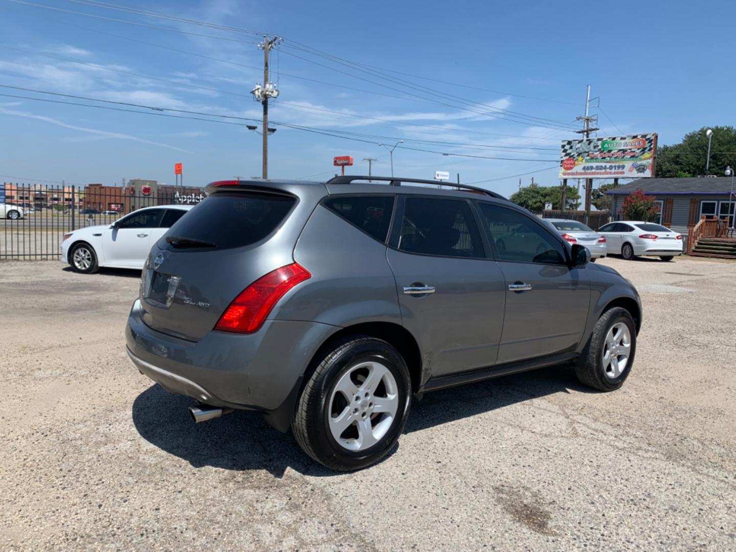 2005 Gray /Black Nissan Murano S AWD (JN8AZ08W65W) with an 3.5L V6 DOHC 24V engine, Automatic transmission, located at 1830 North Belt Line Road, Irving, TX, 75061, (469) 524-0199, 32.834373, -96.993584 - Photo#3