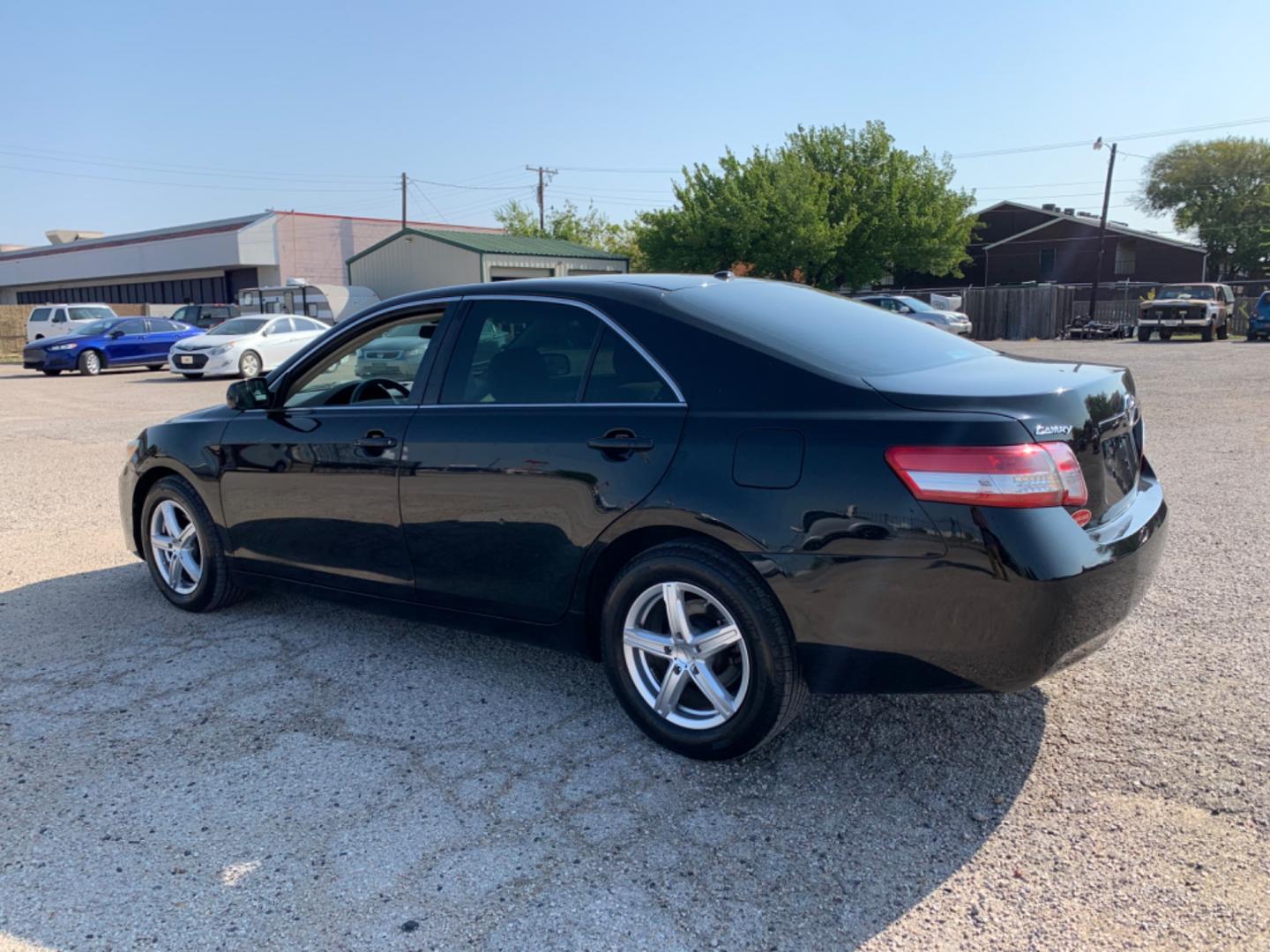 2010 /Tan Toyota Camry Camry AT (4T4BF3EK7AR) with an 2.5L L4 DOHC 16V engine, Automatic transmission, located at 1830 North Belt Line Road, Irving, TX, 75061, (469) 524-0199, 32.834373, -96.993584 - Photo#3