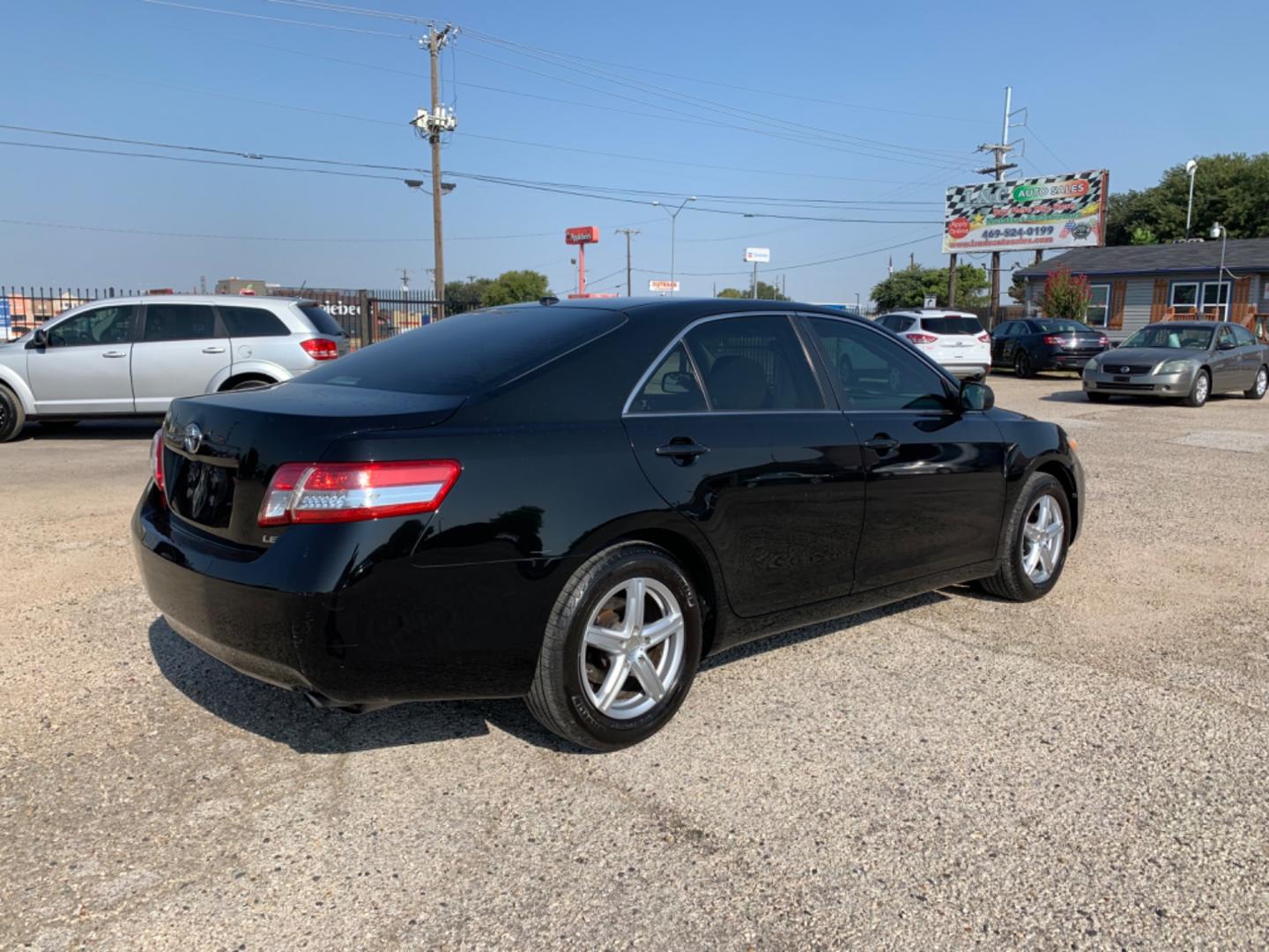 2010 /Tan Toyota Camry Camry AT (4T4BF3EK7AR) with an 2.5L L4 DOHC 16V engine, Automatic transmission, located at 1830 North Belt Line Road, Irving, TX, 75061, (469) 524-0199, 32.834373, -96.993584 - Photo#5