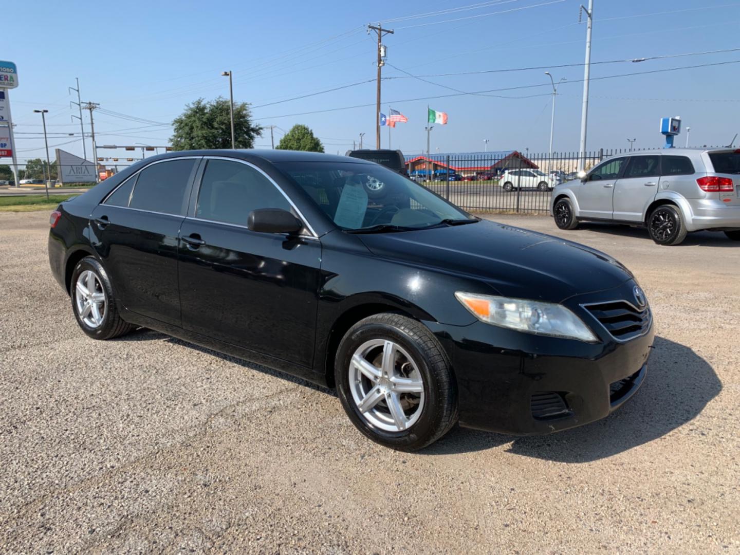 2010 /Tan Toyota Camry Camry AT (4T4BF3EK7AR) with an 2.5L L4 DOHC 16V engine, Automatic transmission, located at 1830 North Belt Line Road, Irving, TX, 75061, (469) 524-0199, 32.834373, -96.993584 - Photo#6