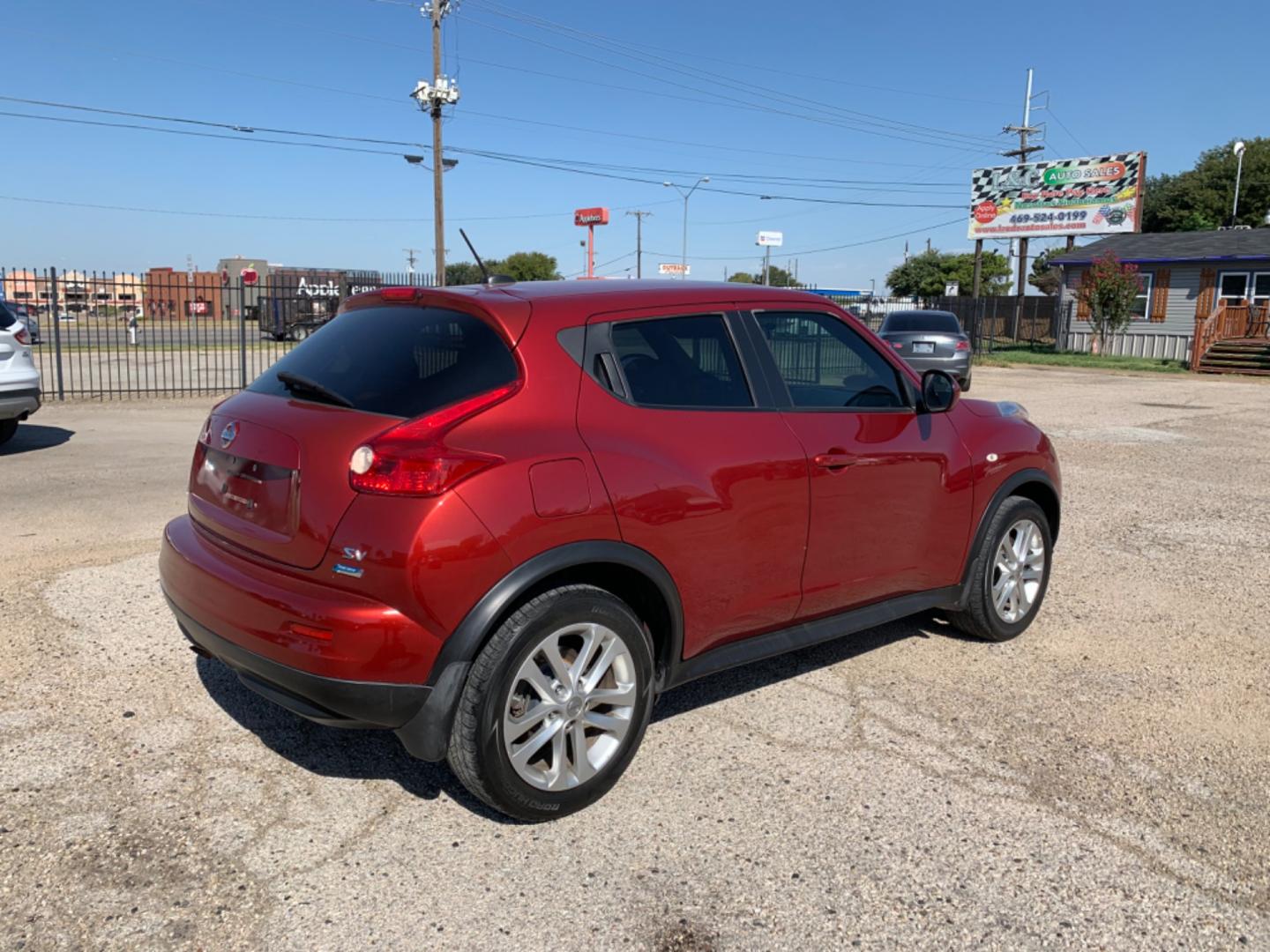 2012 Maroon /Black Nissan Juke S FWD (JN8AF5MR2CT) with an 1.6L L4 DOHC 16V engine, Automatic transmission, located at 1830 North Belt Line Road, Irving, TX, 75061, (469) 524-0199, 32.834373, -96.993584 - Photo#5