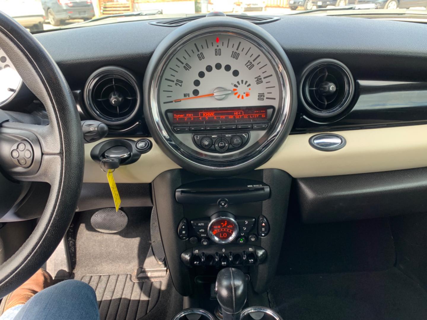 2013 /Black Mini Coupe Base (WMWSX1C50DT) with an 1.6L L4 DOHC 16V TURBO engine, Automatic transmission, located at 1830 North Belt Line Road, Irving, TX, 75061, (469) 524-0199, 32.834373, -96.993584 - Photo#11