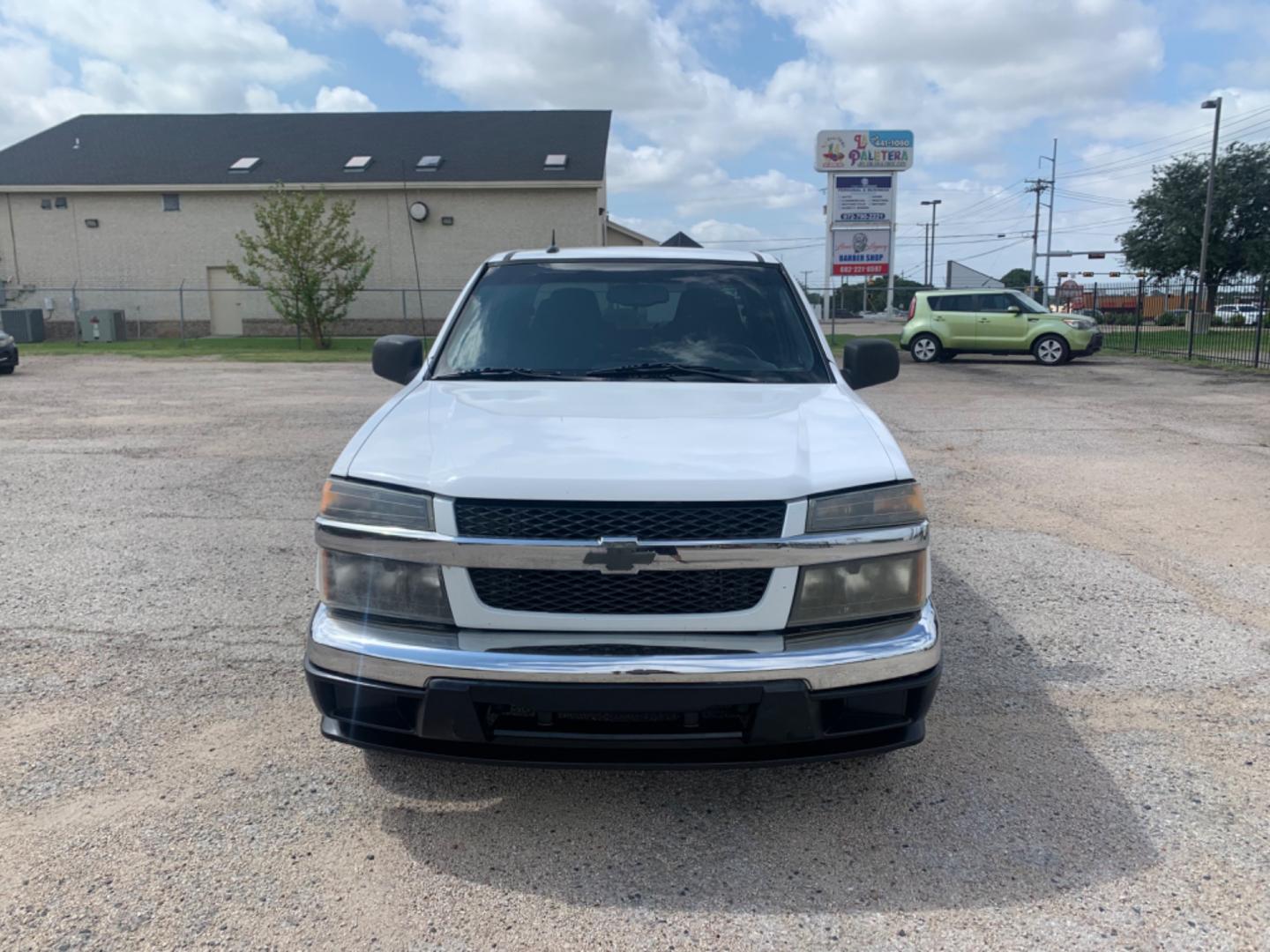 2008 White /Black Chevrolet Colorado LT1 Crew Cab 2WD (1GCCS139X88) with an 2.9L L4 DOHC 16V engine, Automatic transmission, located at 1830 North Belt Line Road, Irving, TX, 75061, (469) 524-0199, 32.834373, -96.993584 - Photo#1