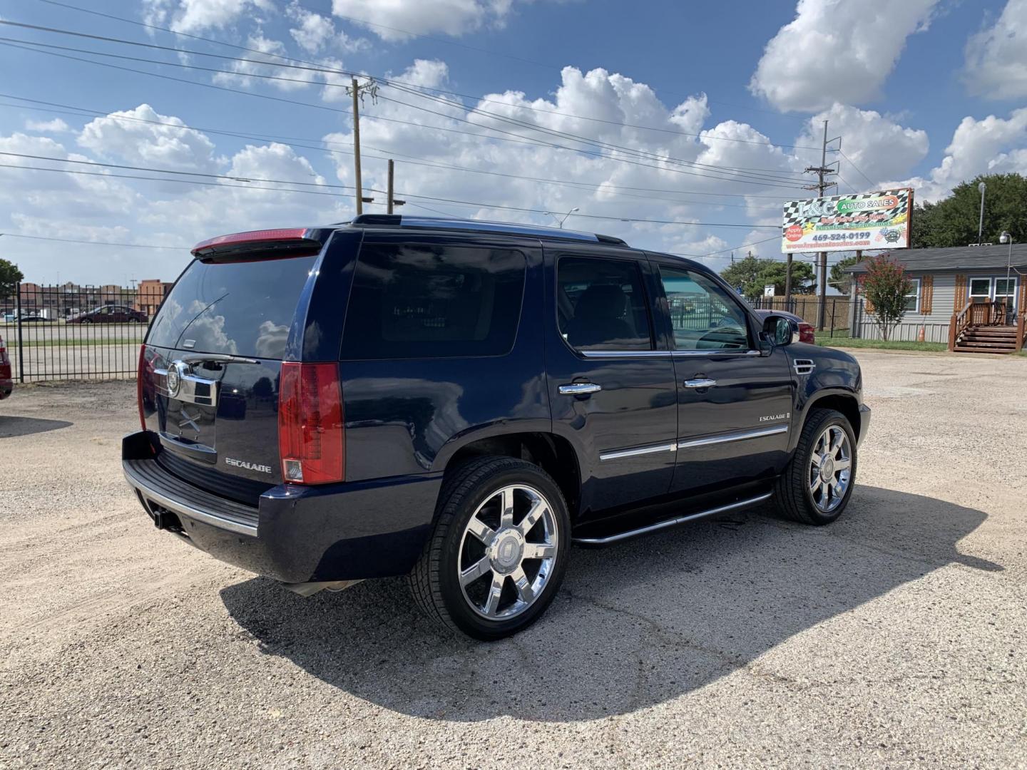 2007 blue /Tan Cadillac Escalade 2WD (1GYEC63877R) with an 6.2L V8 OHV 16V engine, AUTOMATIC transmission, located at 1830 North Belt Line Road, Irving, TX, 75061, (469) 524-0199, 32.834373, -96.993584 - Photo#3