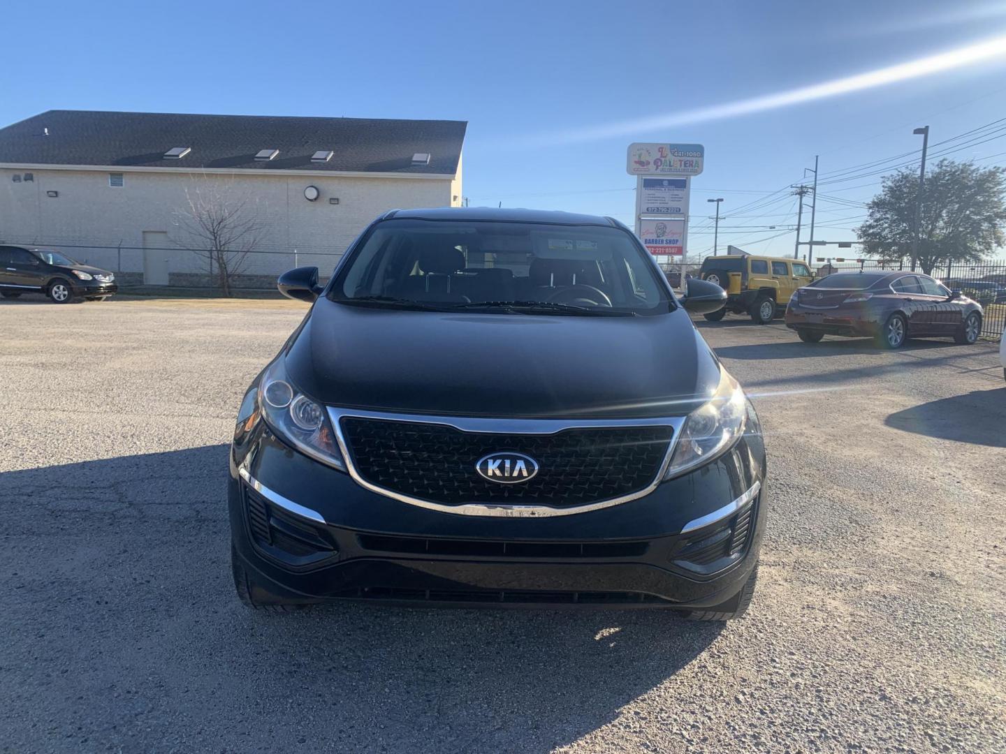 2015 Black /gray Kia Sportage LX AWD (KNDPBCAC9F7) with an 2.4L V6 DOHC 24V engine, AUTOMATIC transmission, located at 1830 North Belt Line Road, Irving, TX, 75061, (469) 524-0199, 32.834373, -96.993584 - Photo#1