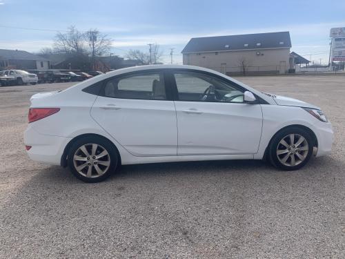 2013 Hyundai Accent GLS 4-Door