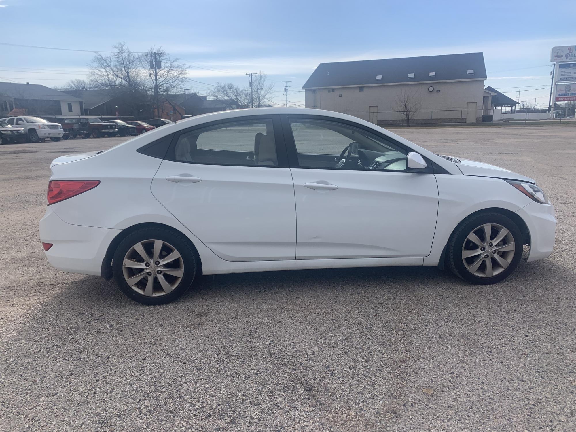 photo of 2013 Hyundai Accent GLS 4-Door