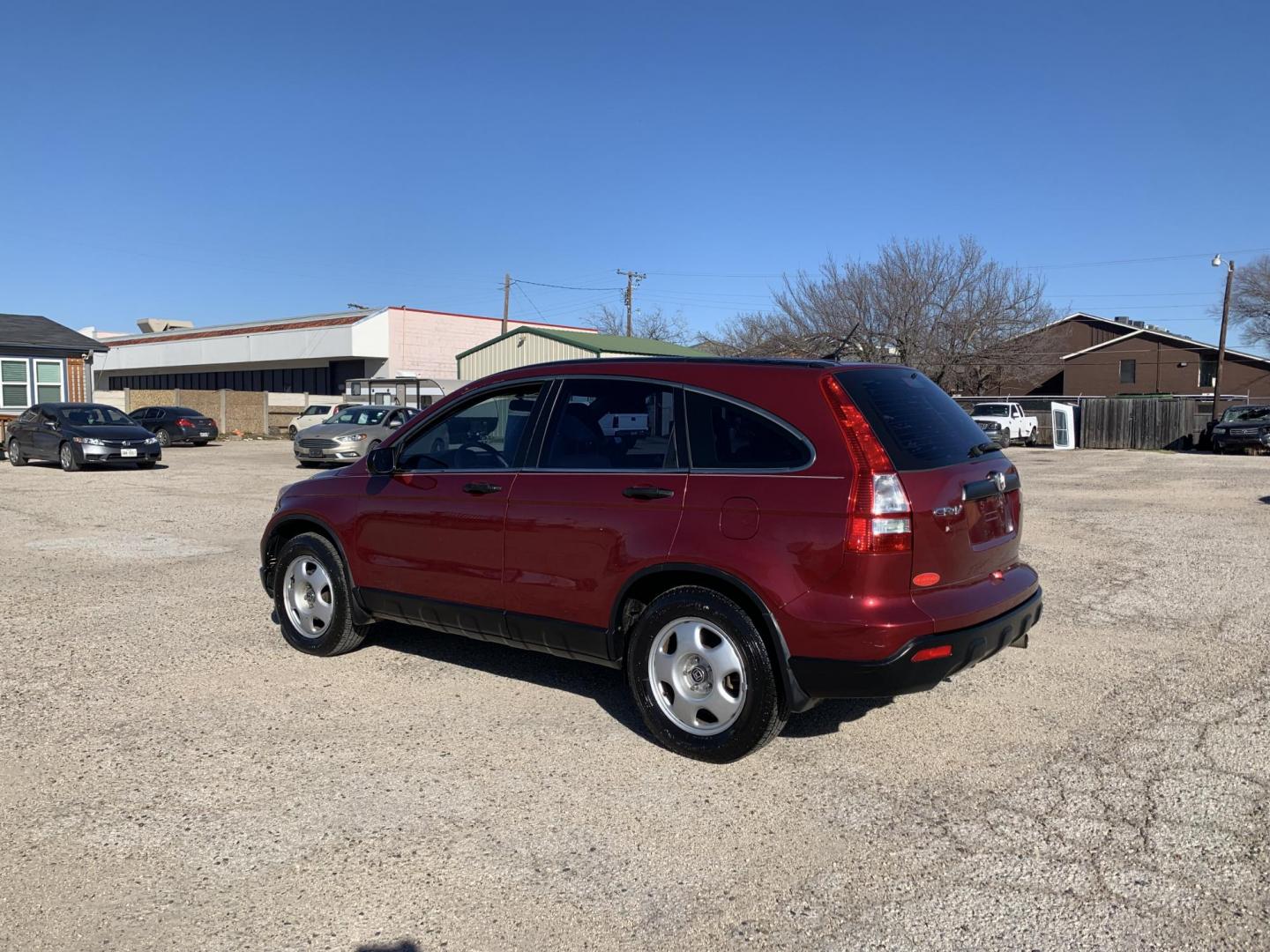 2008 Maroon /Black Honda CR-V LX 2WD AT (3CZRE38358G) with an 2.4L L4 DOHC 16V engine, AUTOMATIC transmission, located at 1830 North Belt Line Road, Irving, TX, 75061, (469) 524-0199, 32.834373, -96.993584 - Photo#3